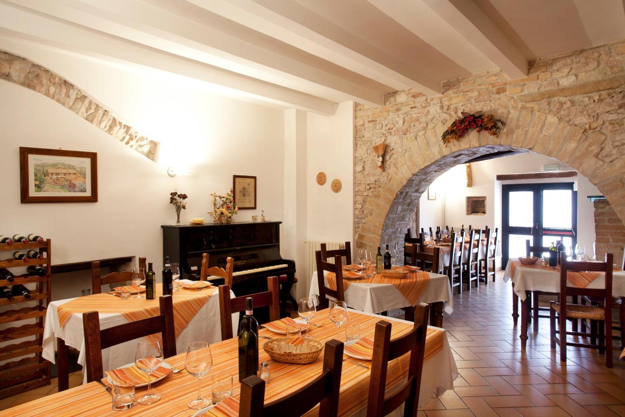 Agriturismo Il Castello Assisi Exterior foto