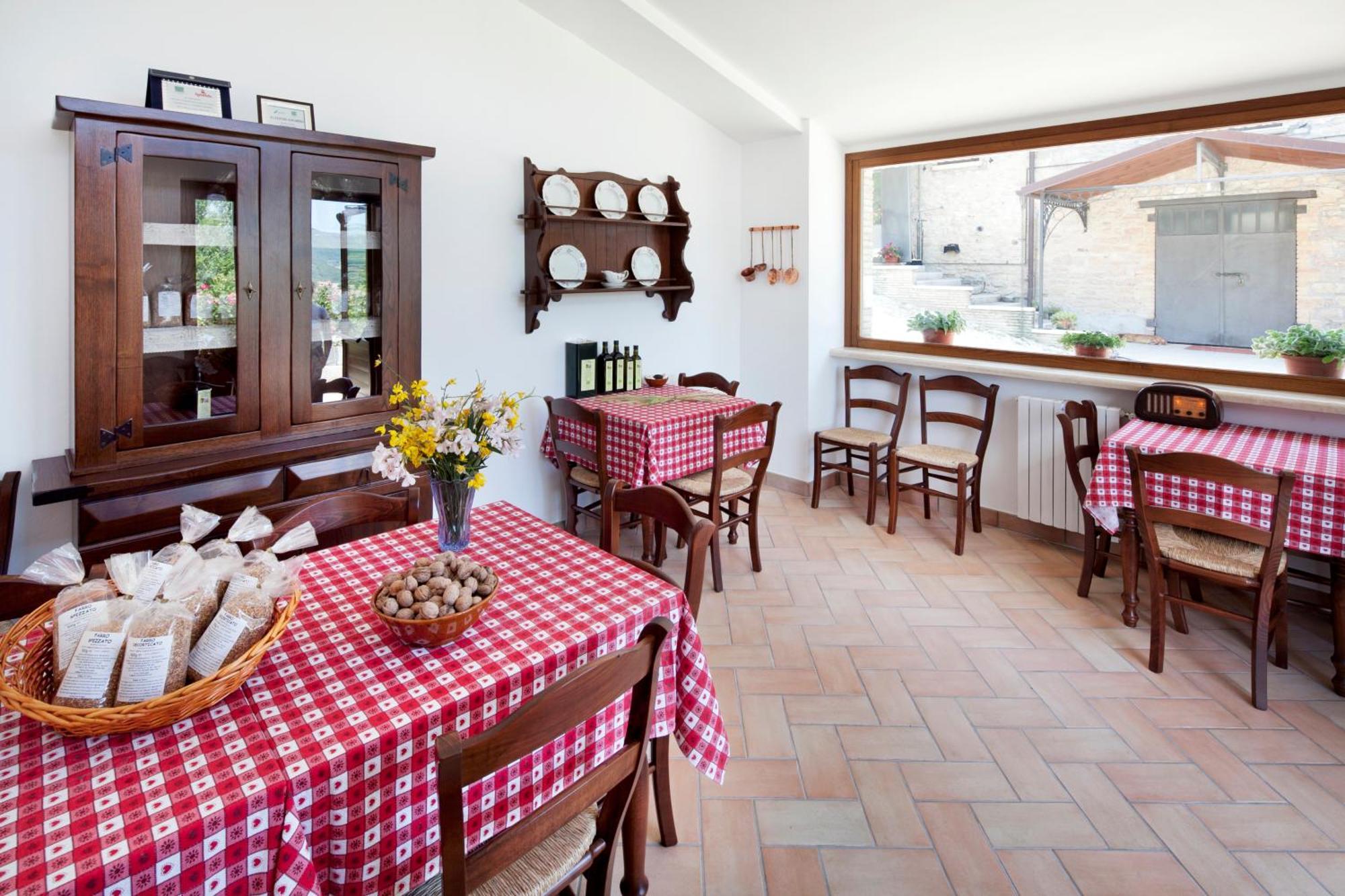 Agriturismo Il Castello Assisi Exterior foto