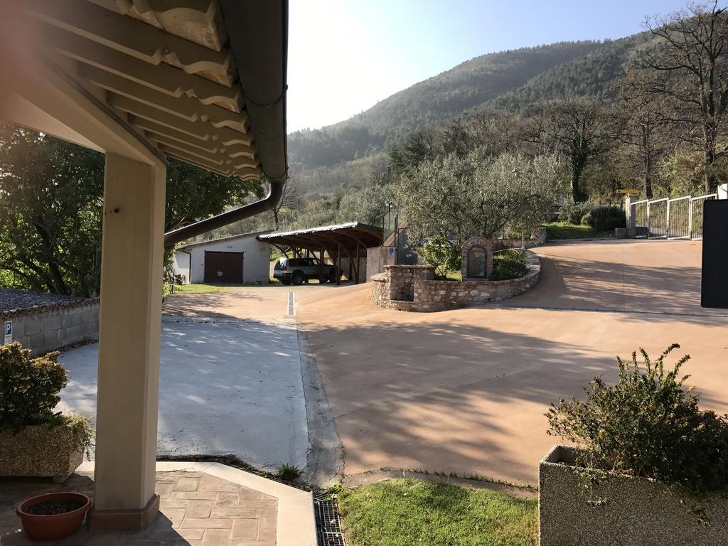 Agriturismo Il Castello Assisi Exterior foto